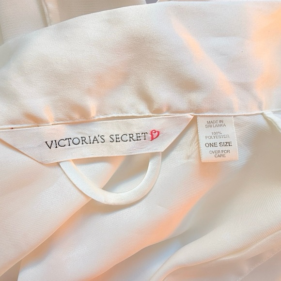 Vintage Victoria's Secret Gold Label Cream Satin Robe and Nightgown Set Sz M - Picture 8 of 10